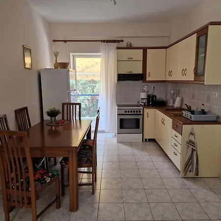 Cozy Sun Apartment
